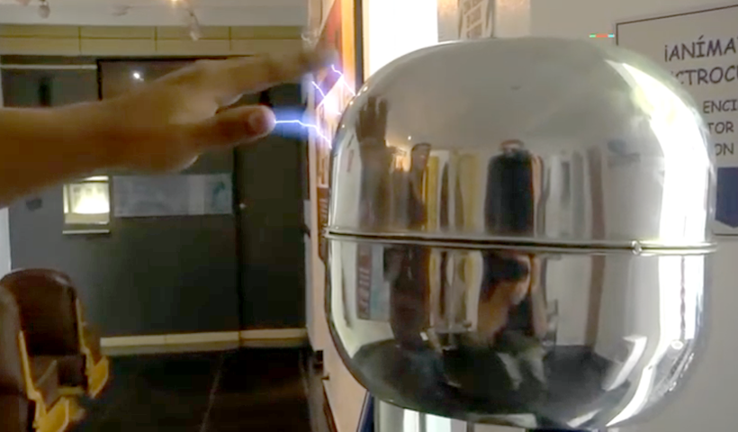 Máquina de Van der Graff, Museo de la Electricidad de Lima